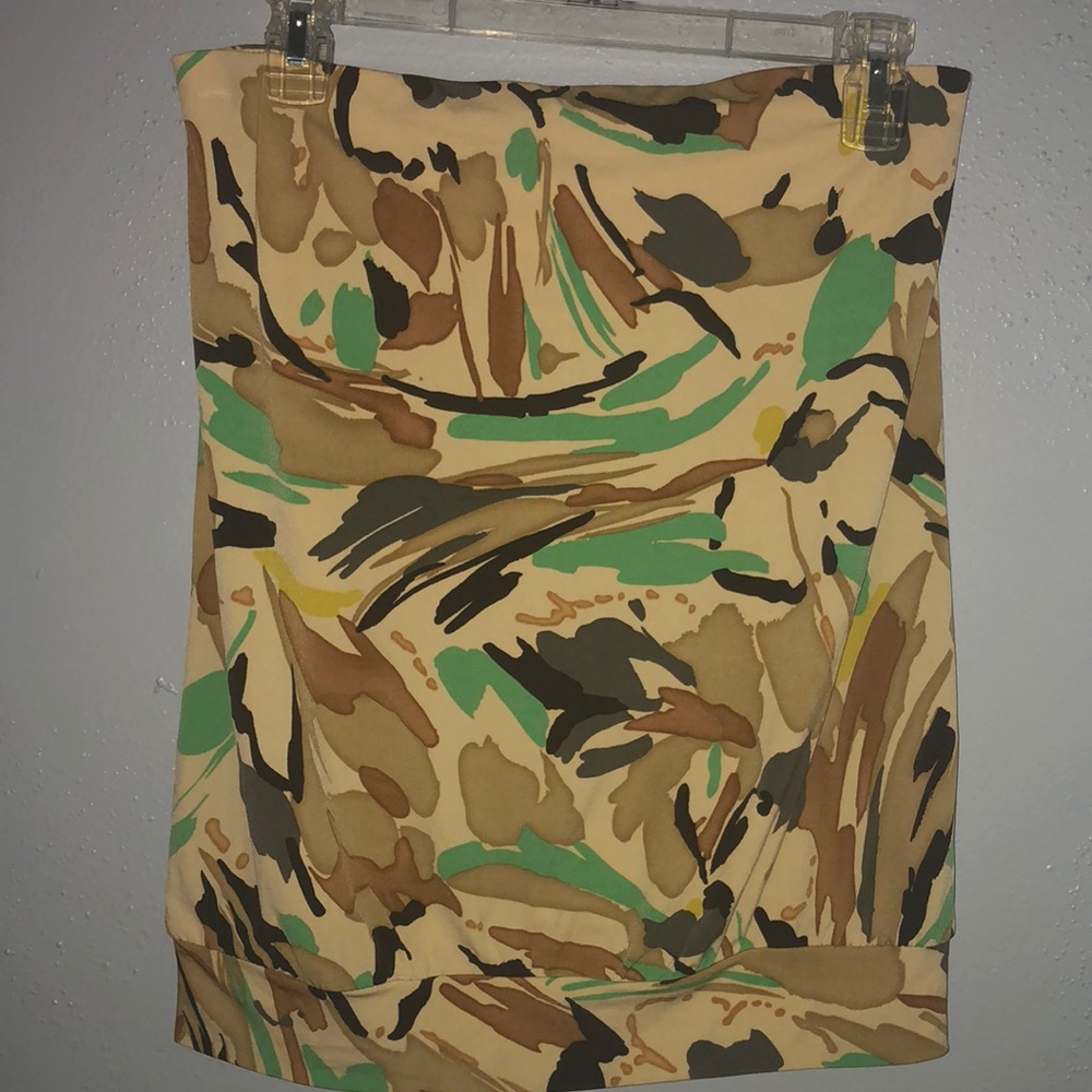 1$ with 6 or more tops!  Banana Republic tube top